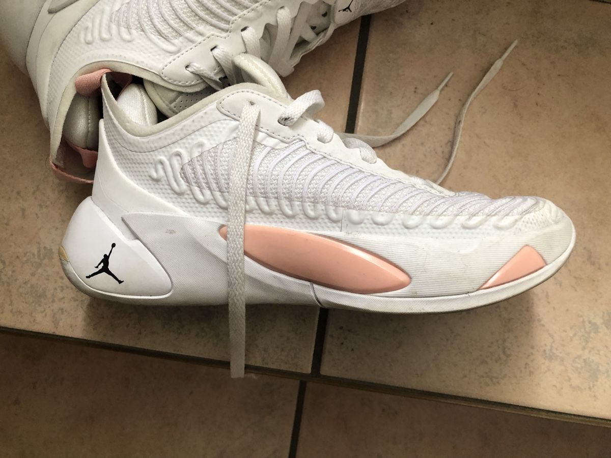 Jordan Scarpe da donna: Scarpe Jordan tg 36,5 – Usato da Rancate venduto da Birbine