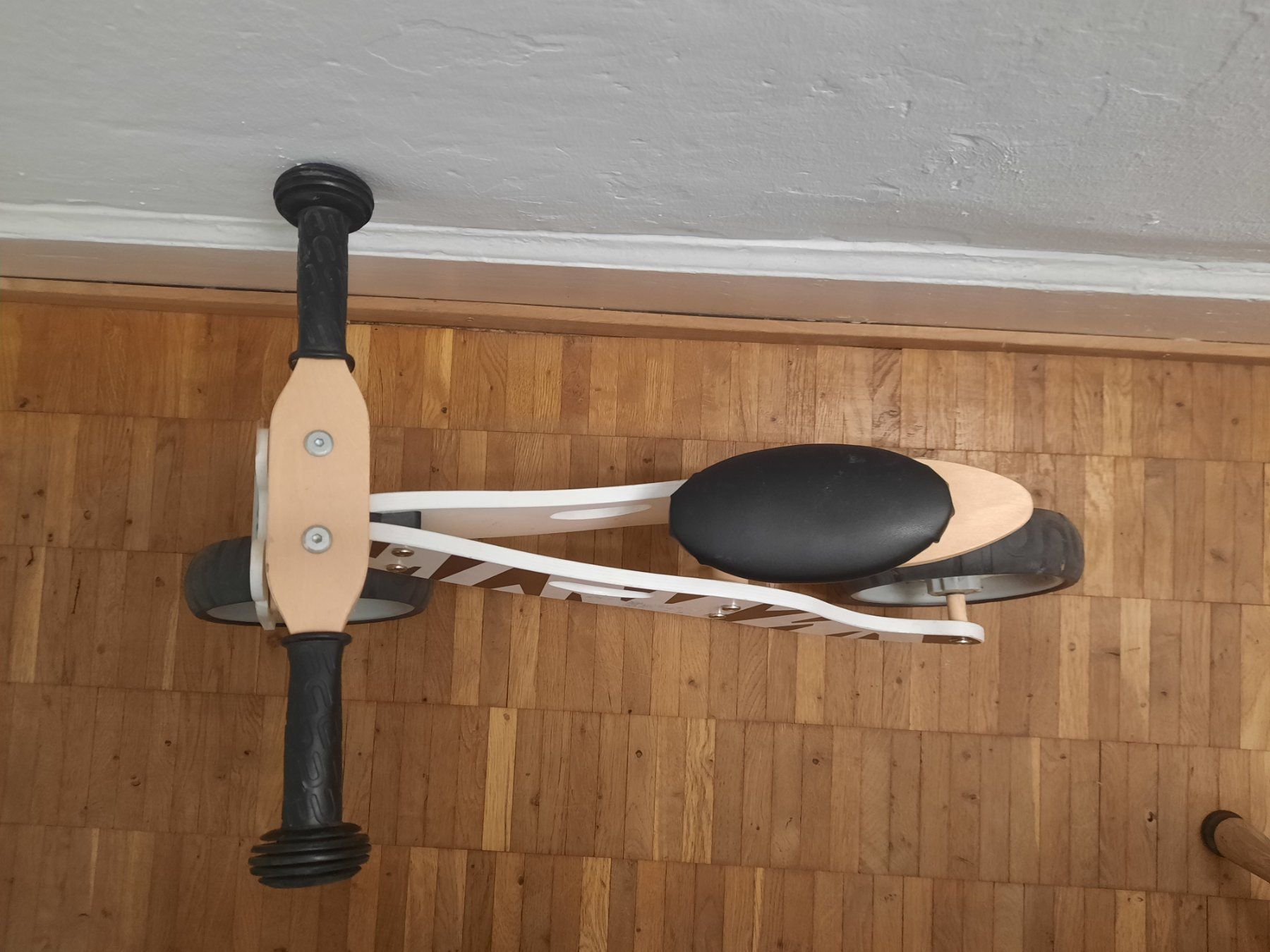 Véhicules pour enfants: Kinderlaufrad – D'occasion à Zürich par ONVA-RE-USE 2