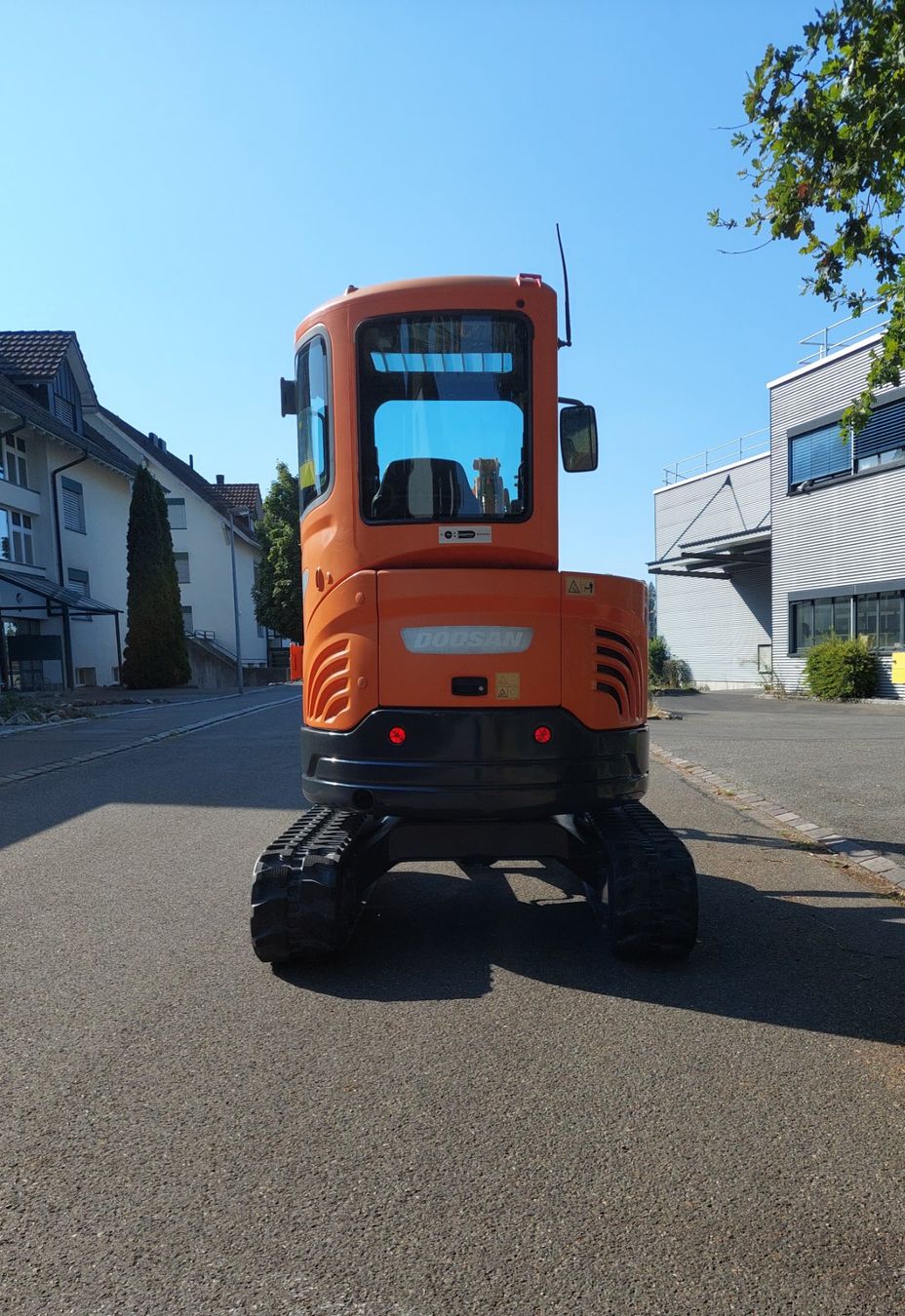 Doosan Bagger: Bagger Doosan DX27Z mit Powertilt – Gebraucht aus Grüningen von Hanix-36 2