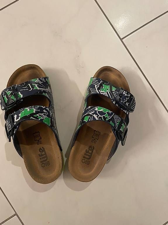 Schuhe für Jungen: Hausschuhe Gr. 32 – Gebraucht aus Pfäffikon Sz von alar 1