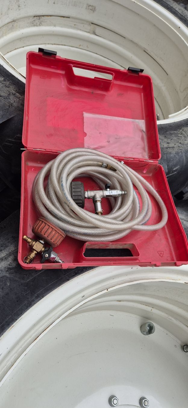 Pneumatici & Ruote complete: Pflegebereifung mit Doppelräder zu Valtra – Usato da Muhen venduto da Danu65 7