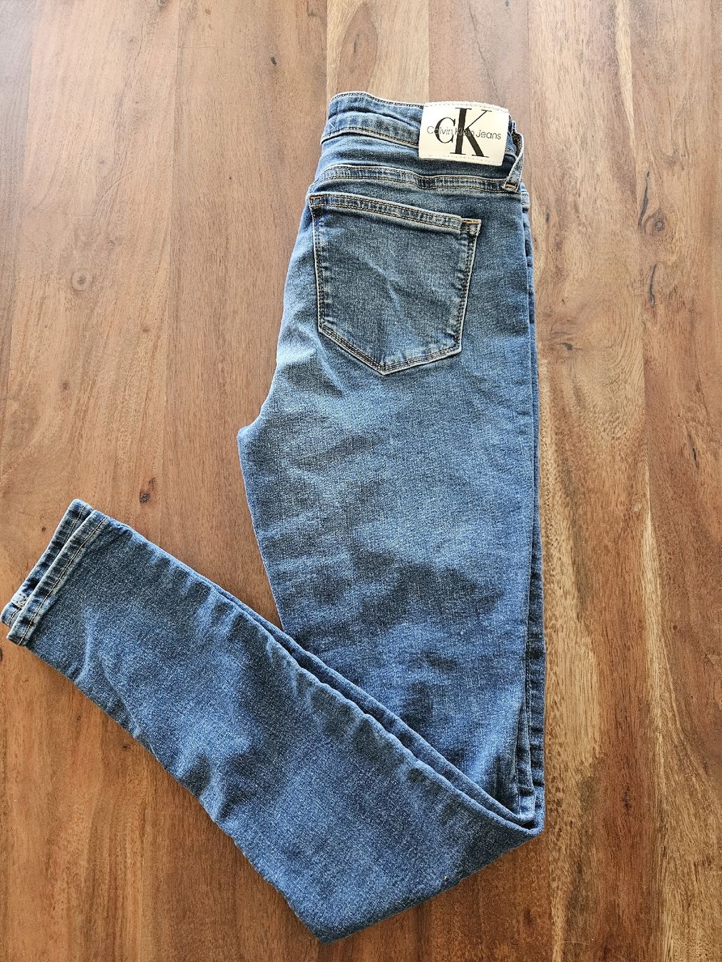 Calvin Klein Jeans: Calvin Klein Jeans Grösse 29/32 – Nuovo (secondo la descrizione) da Wattwil venduto da Belinda98