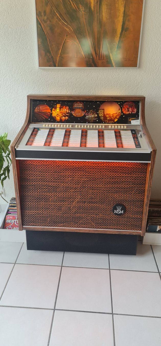 Musiktruhen: NSM HIT 120 Jukebox – Gebraucht aus Meiringen von Logia 3