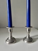 2 Zink-Kerzenleuchter (Höhe 8.5 cm)