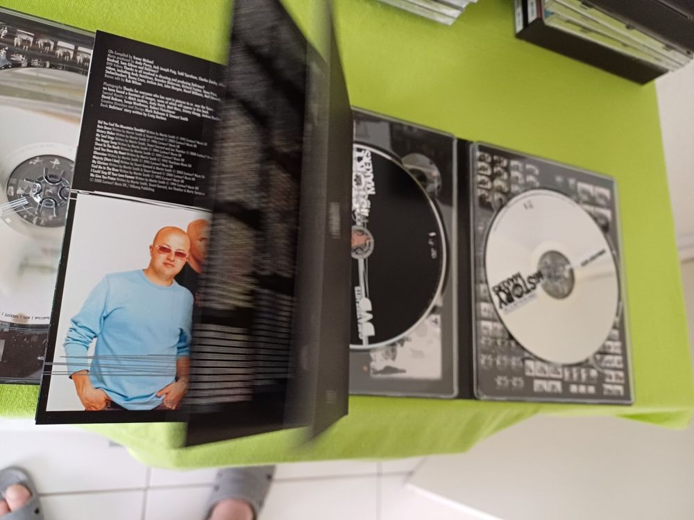 2CD &1DVD Box Delirious ? Greatest Hits & 60 Seiten Booklet Kaufen