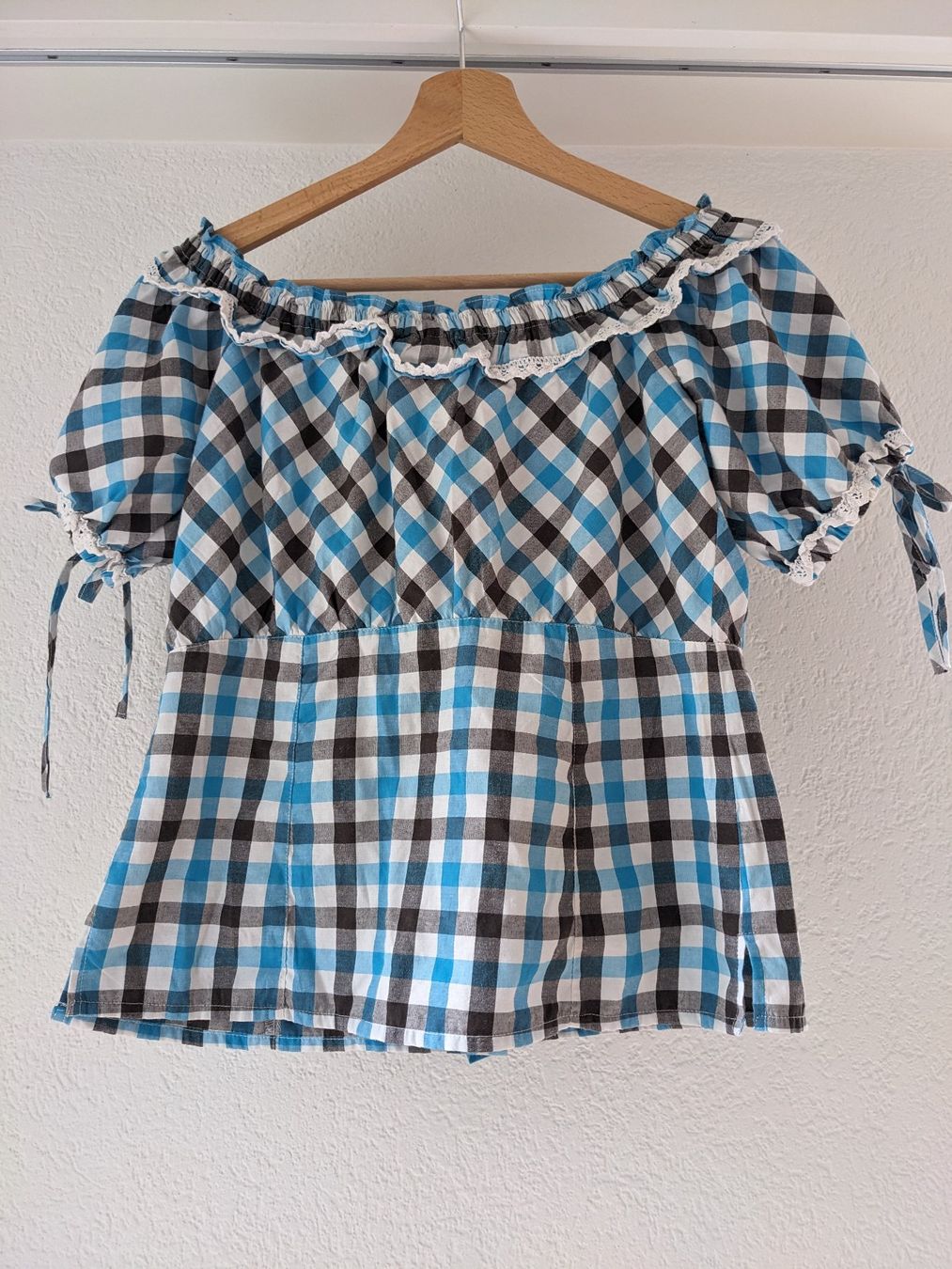 Blusen: Stockerpoint Trachtenbluse Dirndlbluse Oktoberfest Gr. M – Gebraucht aus Lengnau AG von Nathi88 1