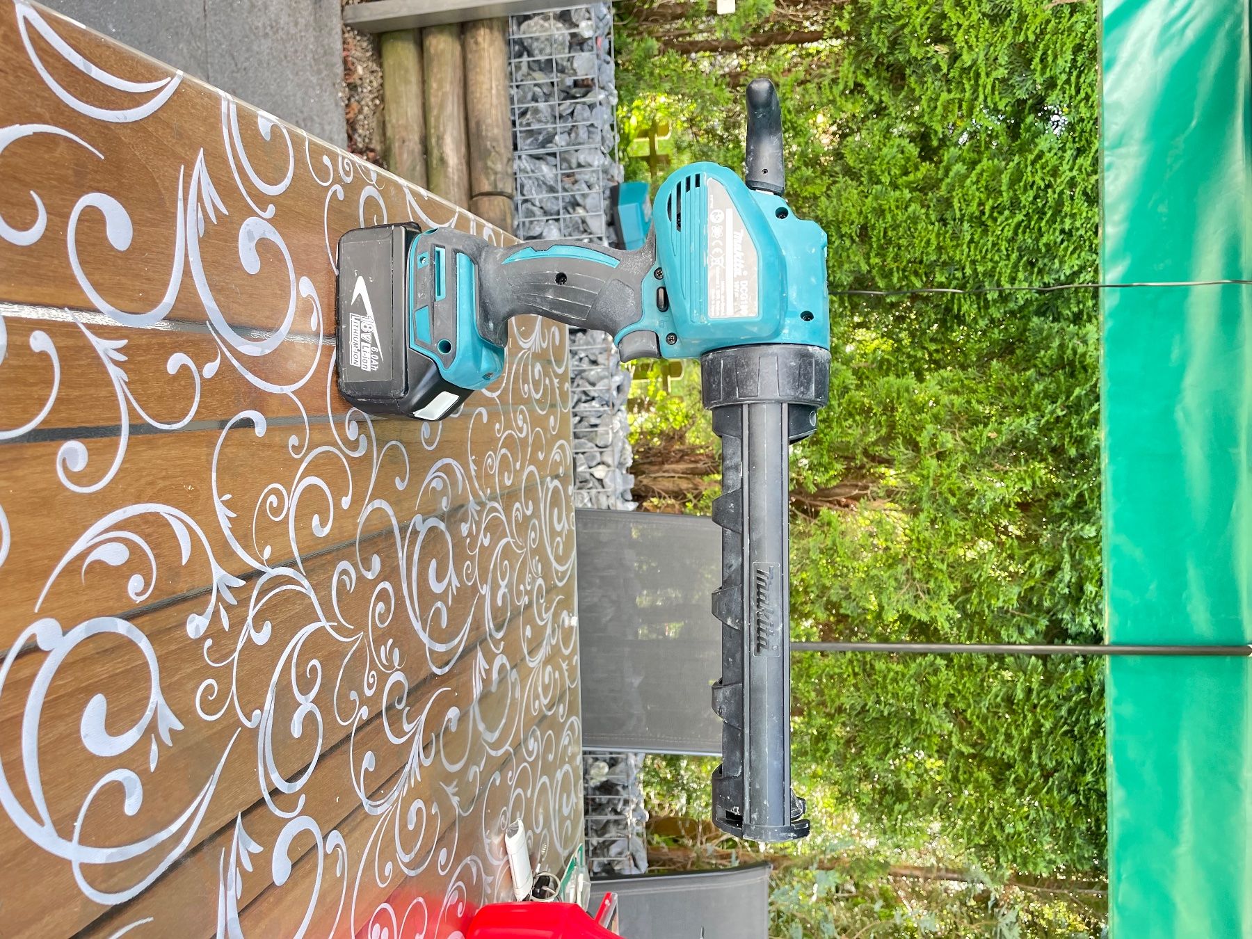 Makita Alle Werkzeuge: Makita Silikonpress Aut. – Gebraucht aus Herbetswil von adobe326 3