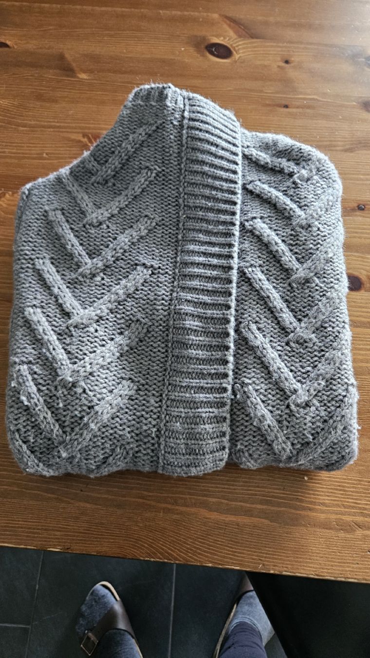 Maglioni & Felpe: Pulli Vero Moda Gr.M – Usato da Schmitten / FR venduto da Gumispvc 2