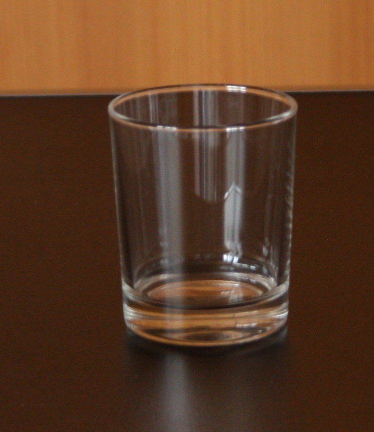 Bicchieri: Whiskyglas ca. Ø 7.0cm – Usato da Flüelen venduto da Diversicum-Shop 1