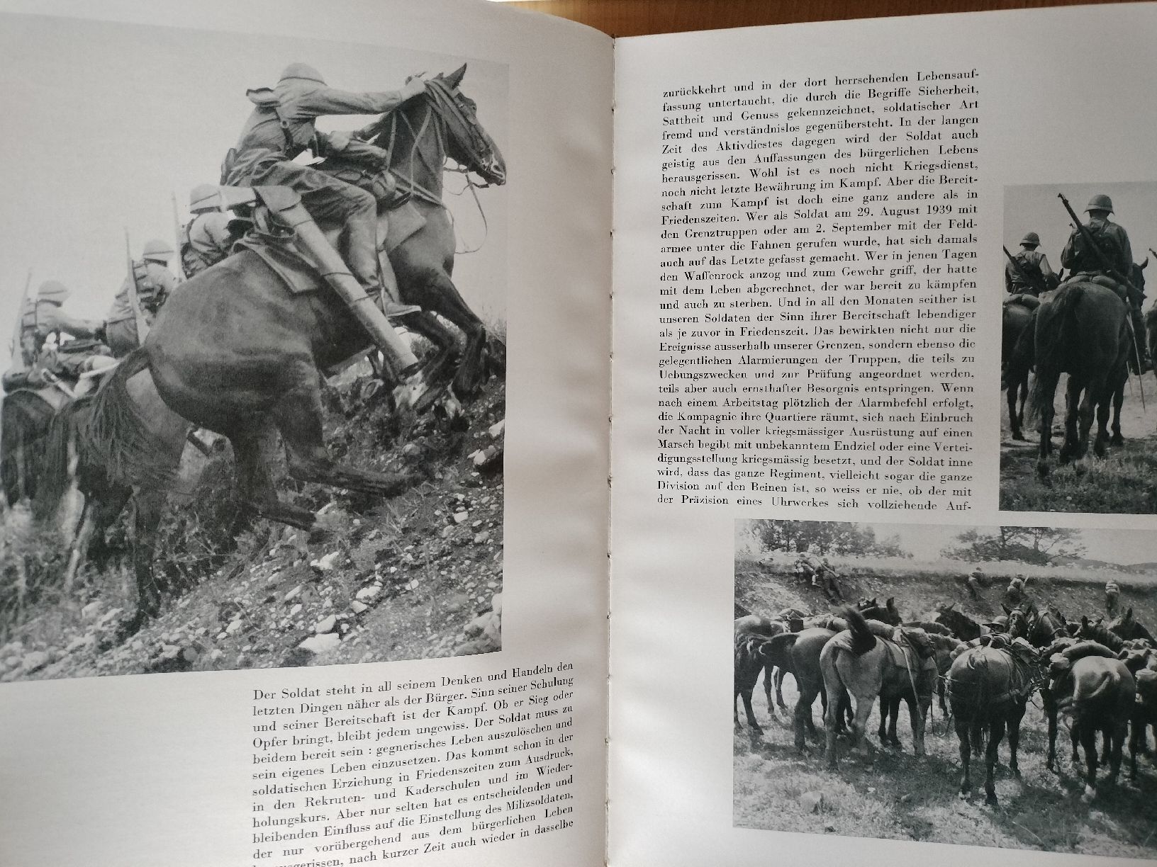 Bücher: Antikes Schweizer Armee Militär Buch – Gebraucht aus Schwanden Sigrisw von Wibe81 8