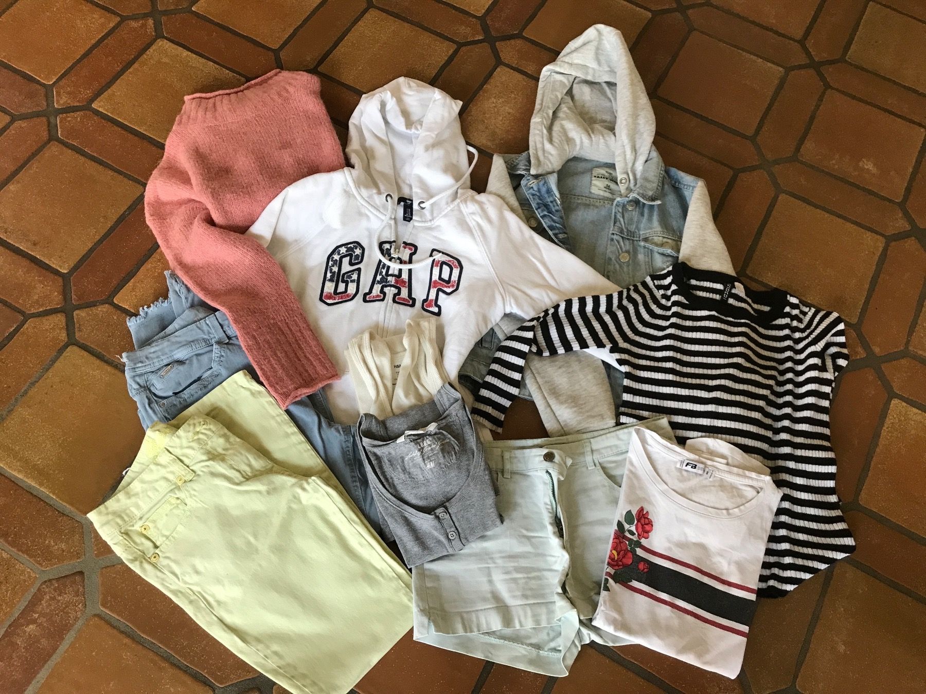 Lotti & Set di vestiti: Kleiderset 10 Teile Gr 36 – Usato da Waldenburg venduto da Oliro75