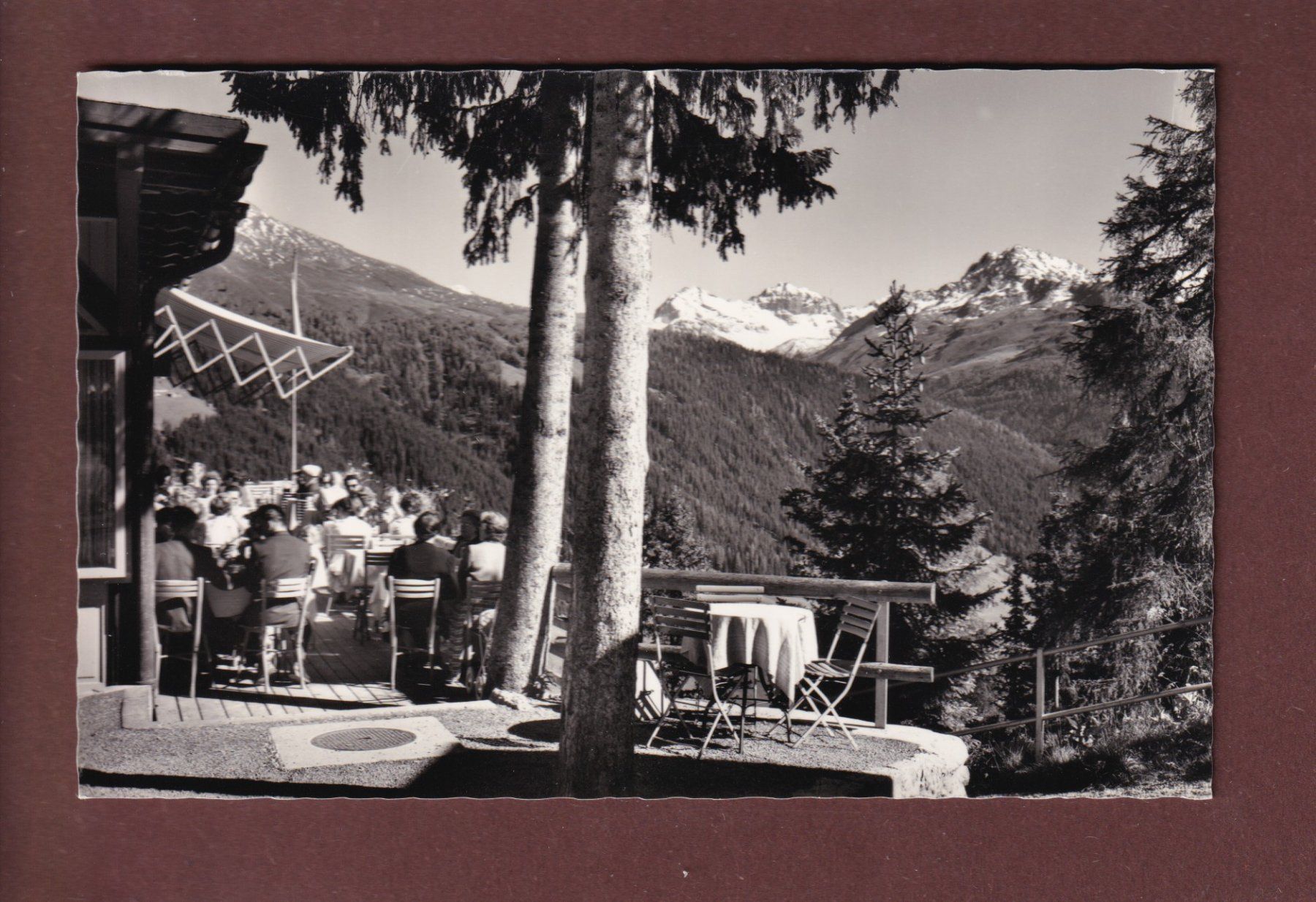Ansichtskarten: DAVOS - Restaurant Terrasse Schatzalp – Gebraucht aus Pully von nicecards