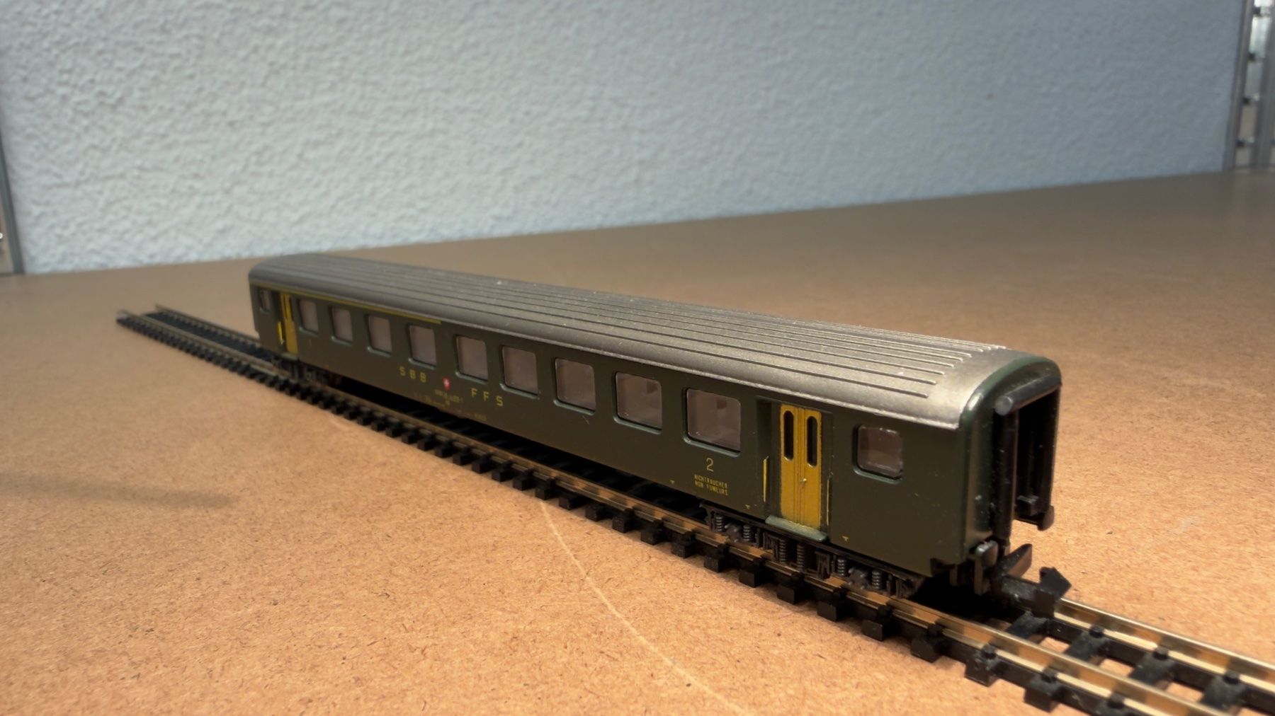 Modellini di ferrovie: MiniTrain Personenwagen Spur N – Usato da Schlieren venduto da rat_lq6b 2