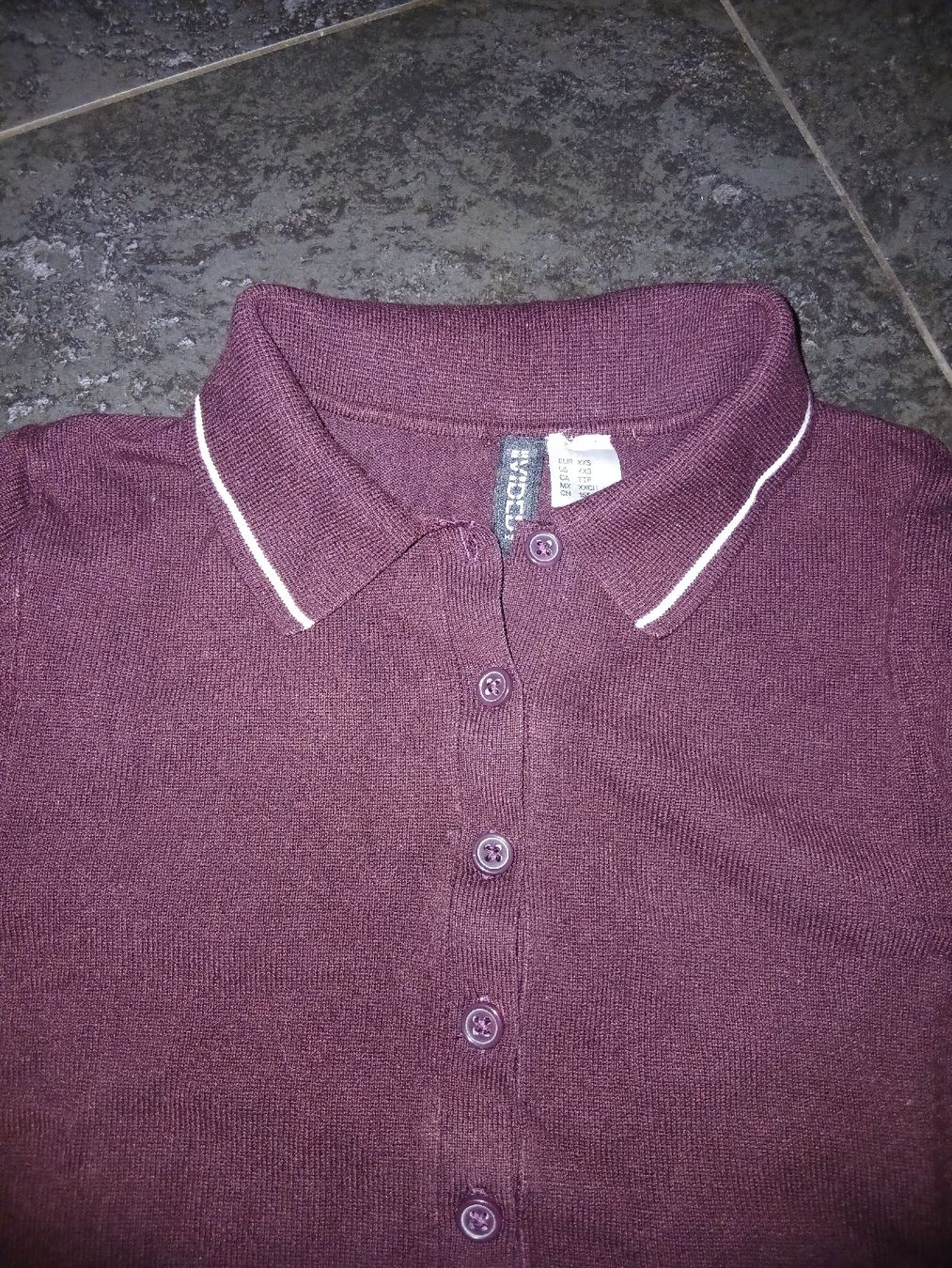 H&M Polos: Polo Shirt Gr. XS – D'occasion à Galgenen par Liv_Steinauer_1 1