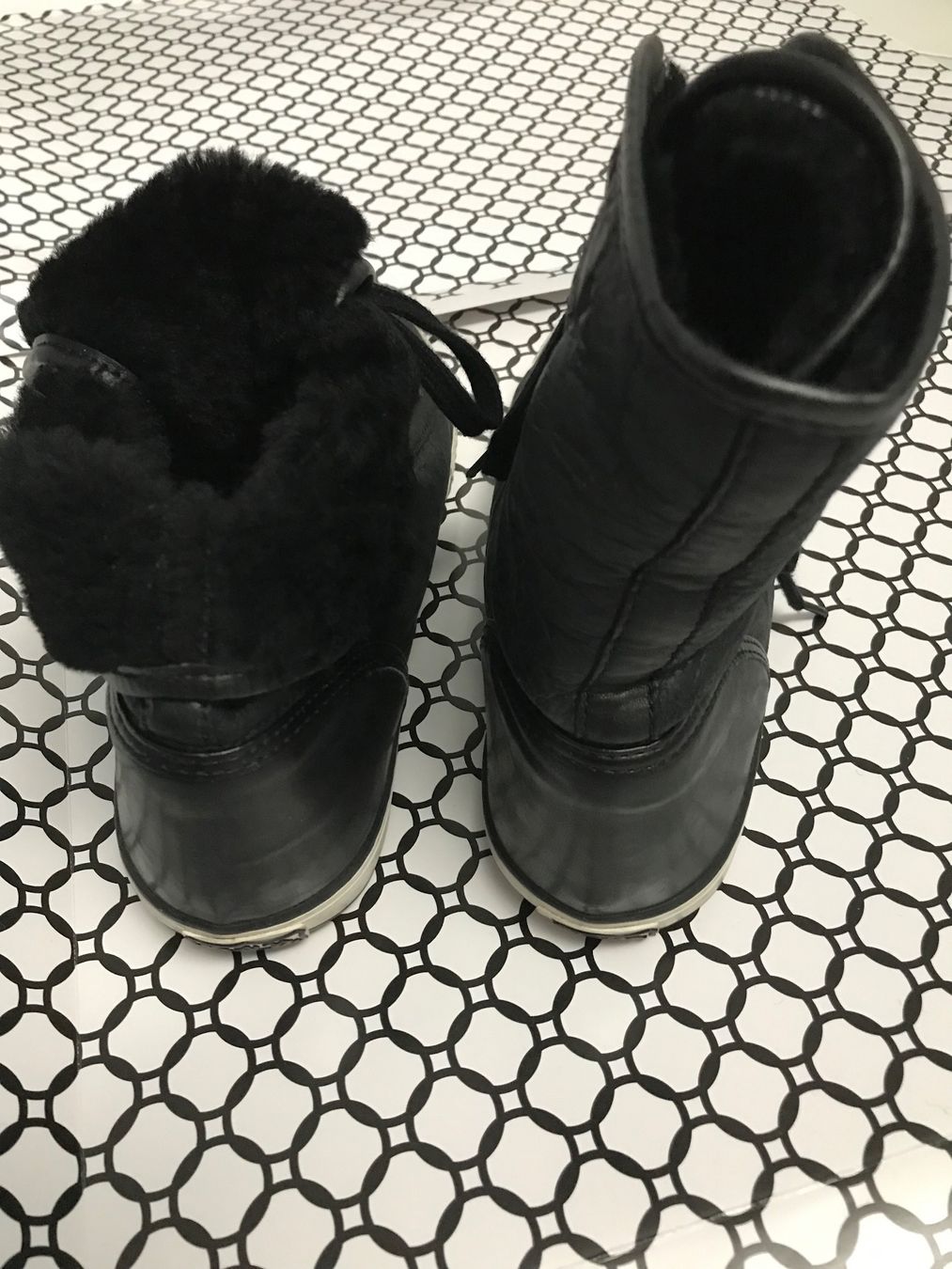 Ash Damenschuhe: Ash Sneaker gefüttert, schwarz – Gebraucht aus Niederteufen von mix18 2