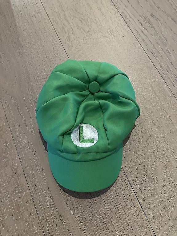 Copricapi, berretti & cappellini: Casquette Luigi dans Super Mario  – Usato da Genève venduto da m10_t92f