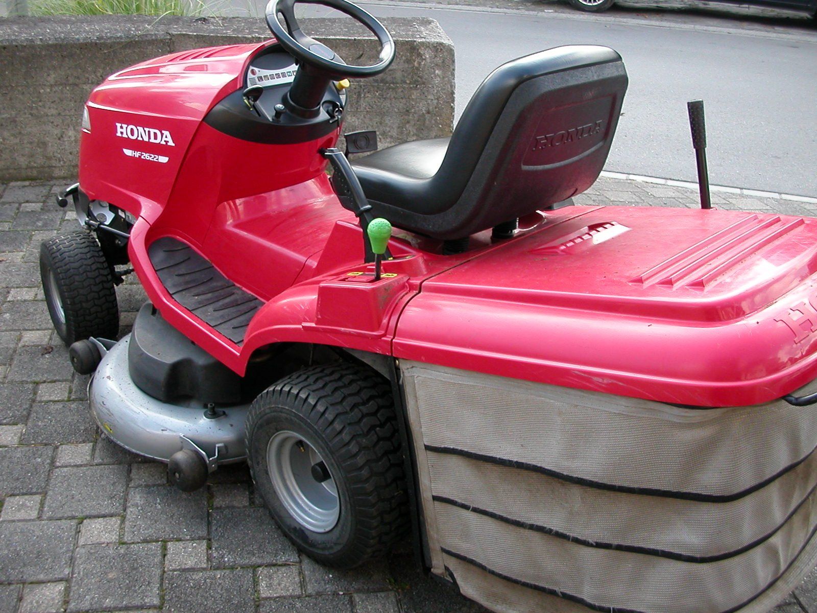 Honda Rasenmäher: Honda Rasentraktor – Gebraucht aus jenins von Falknis3 5
