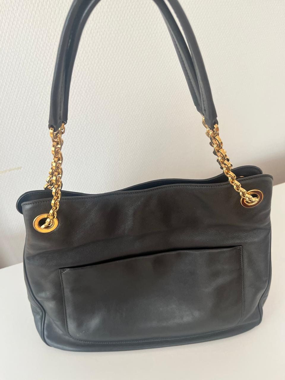 Salvatore Ferragamo Borse da donna: Ferragamo Black Leather Shoulder Bag Gold Chain – Usato da Basel venduto da sch_dpf5 3