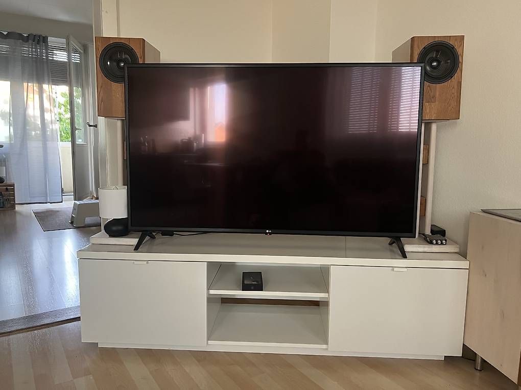 Appareils TV: LG 55UN71006LB Fernsehen – D'occasion à Basel par cos_9k65 1