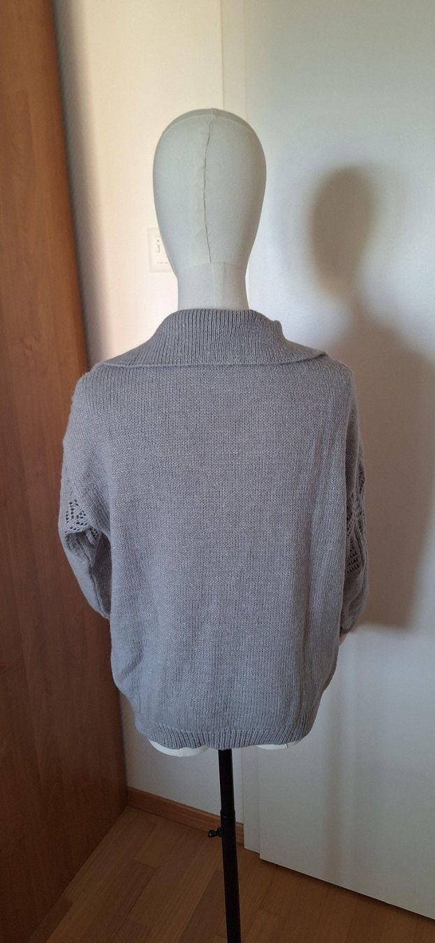 Pullover & Sweatshirts: Breal, pull gris – Neu (gemäss Beschreibung) aus Lussery-Villars von pousinete02 1
