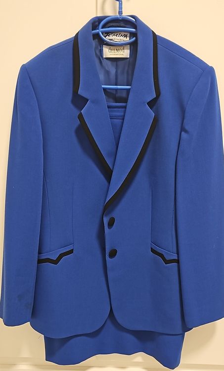 tres elegant chemisier neuf taille 46