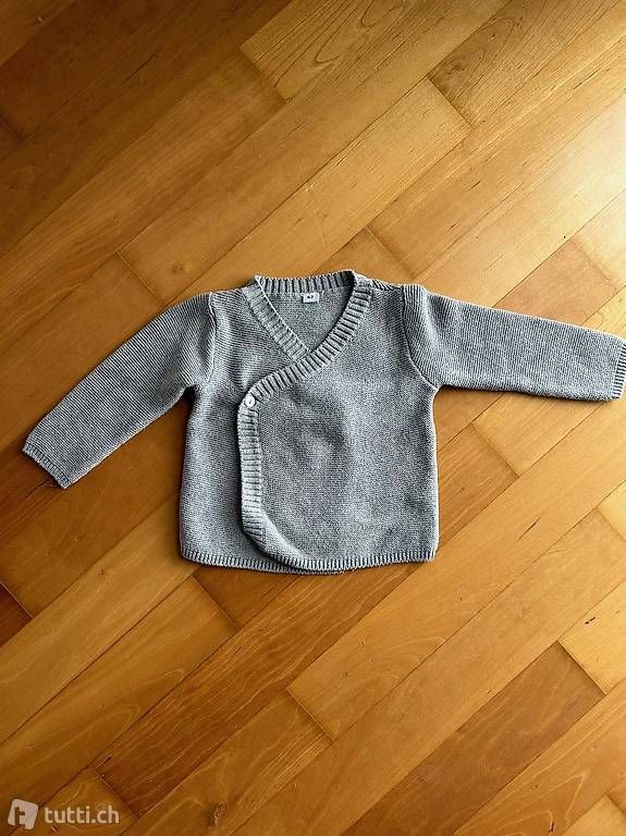 Giacche & Cappotti: Graues Strickjäggli, Grösse 62 – Usato da Alterswil FR venduto da florep