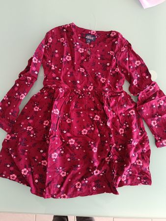 Neues Viskosekleid 122