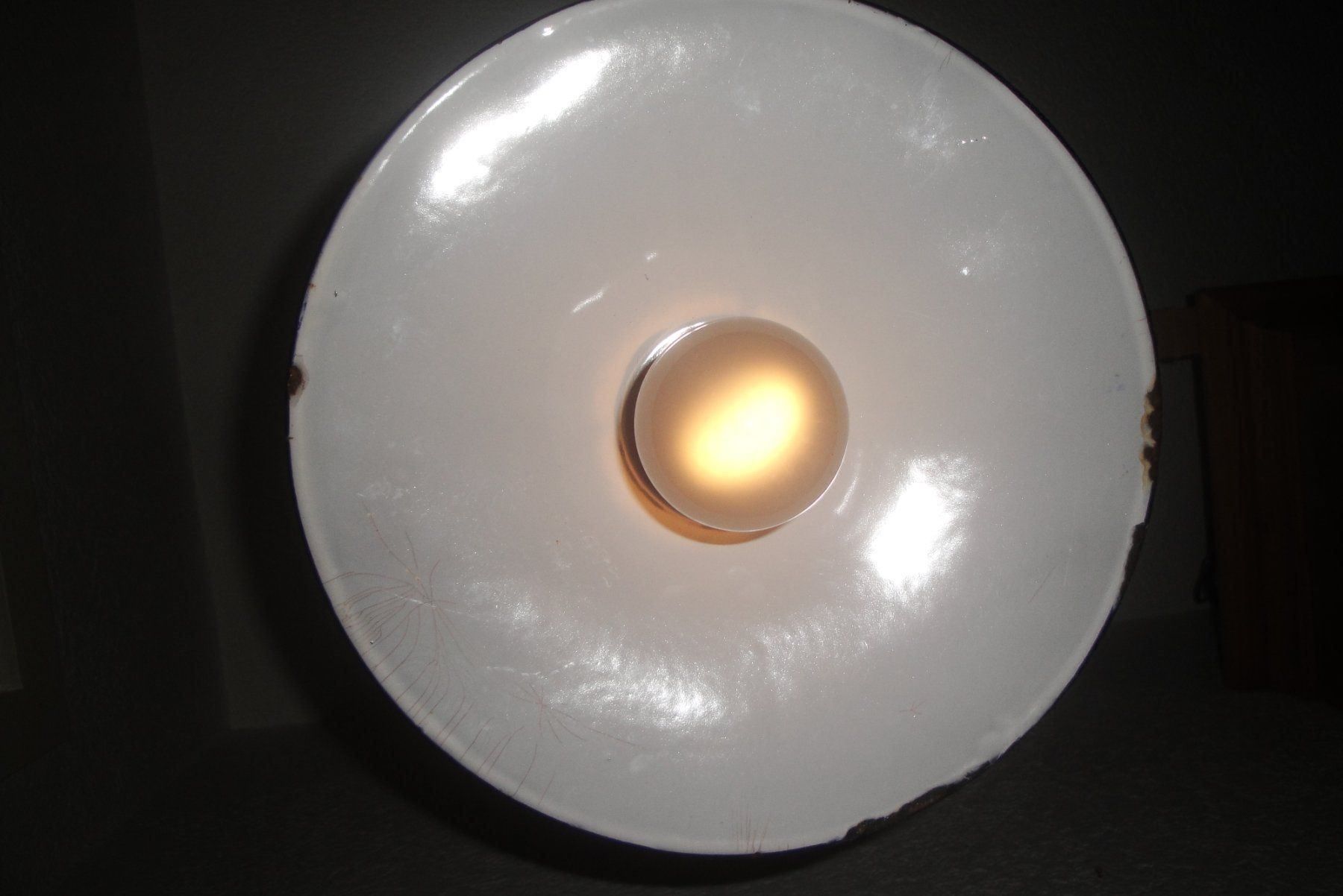 Lampade: Kellerlampe mit Emaillierter Lampensch. – Usato da Zürich venduto da Paykan 5