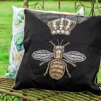 Outdoor Kissen Motiv Bienenkönigin