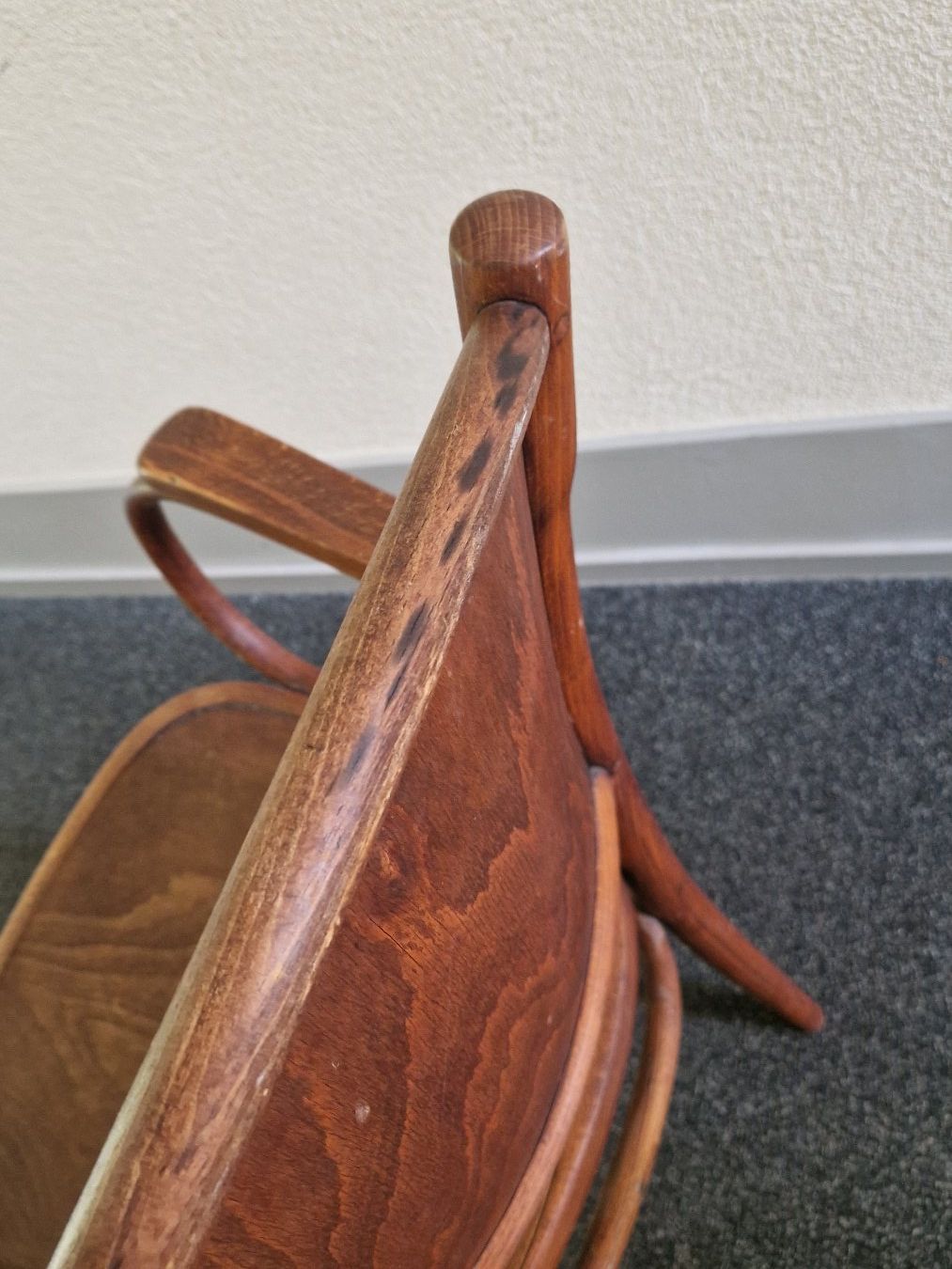 Thonet Sedie: original Thonet-Bugholzstuhl – Usato da Zürich venduto da Isaake 5