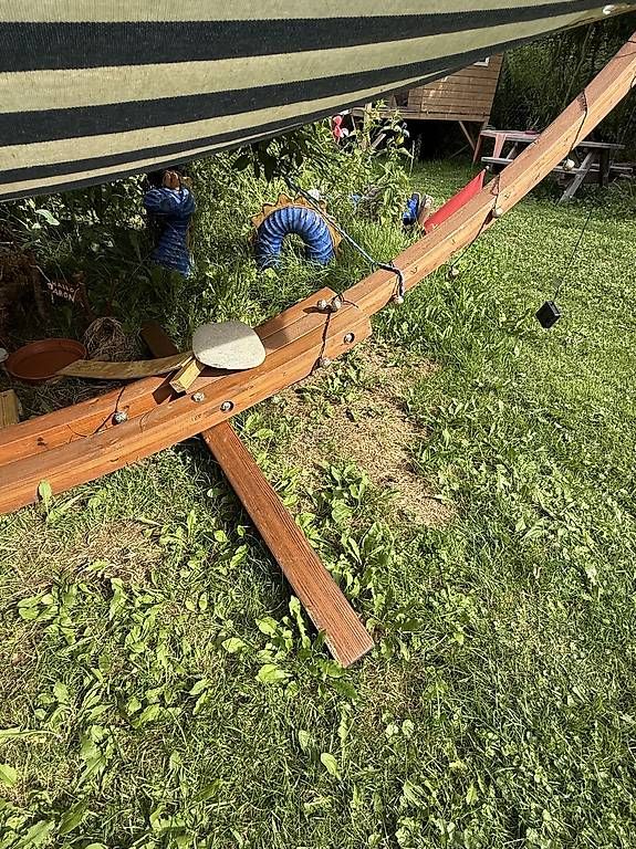 Hamac: Grosse Hängematte mit Holzgestell – D'occasion à Gwatt (Thun) par Bennae 3