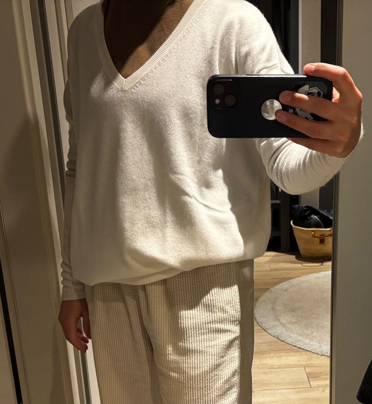 Pullover & Sweatshirts: MaxiPull oversize Eric Bompard col V taille XS – Gebraucht aus Vésenaz von dri_rc9f 8