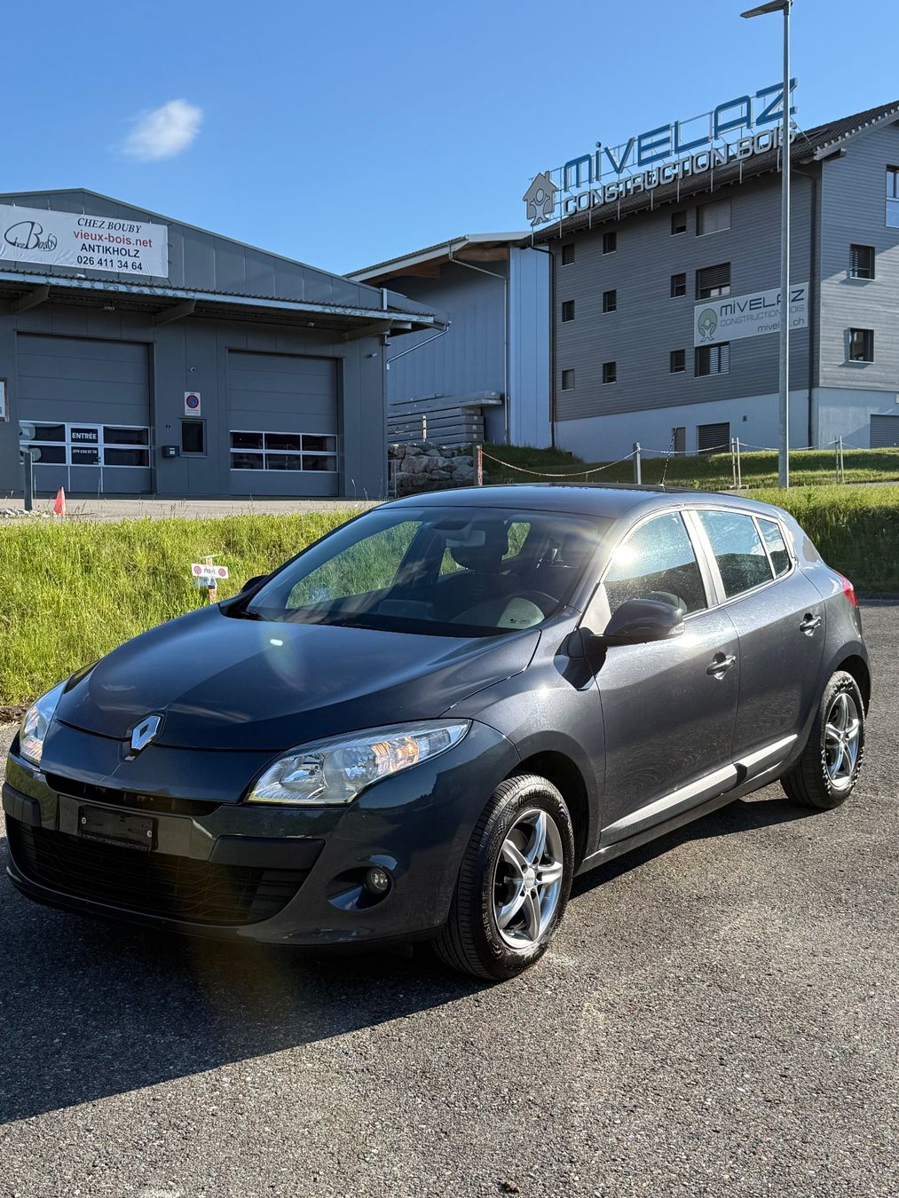 Renault Autos: Renault Megane 1.6 110CV – D'occasion à Lentigny par Driton29 3