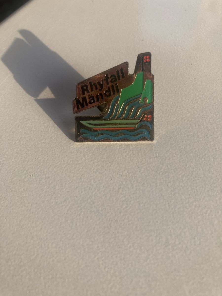Placchette & Badge: Pin Rhyfall Mändli – Usato da Eschlikon TG venduto da Urs.knopf