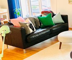 Schwarzes Ledersofa - Top Zustand! Zeitlos.