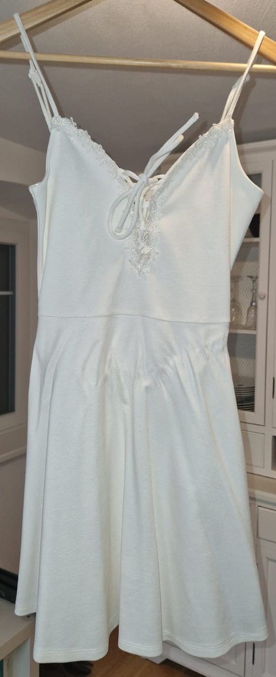H&M Robes: Sommerkleid – D'occasion à Felsberg par mom_n8dq