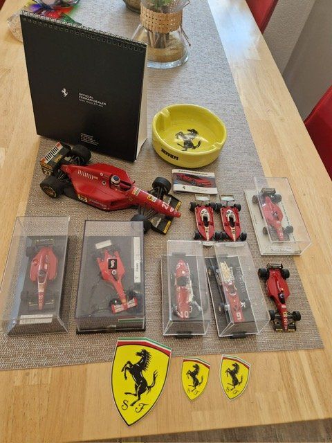 Voitures modèles: Ferrari Artikel – D'occasion à Leuzigen par bnbz101