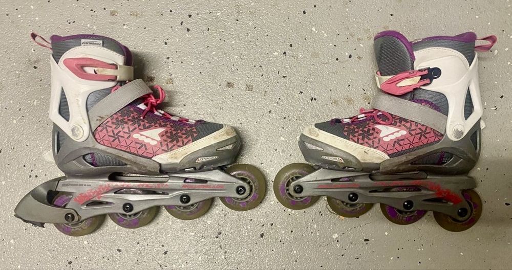 Pattini in linea & Pattini a rotelle: Rollerblade Inlineskates, Grösse 32-37, verstellbar. – Usato da Baar venduto da Princesaphantagiro 1