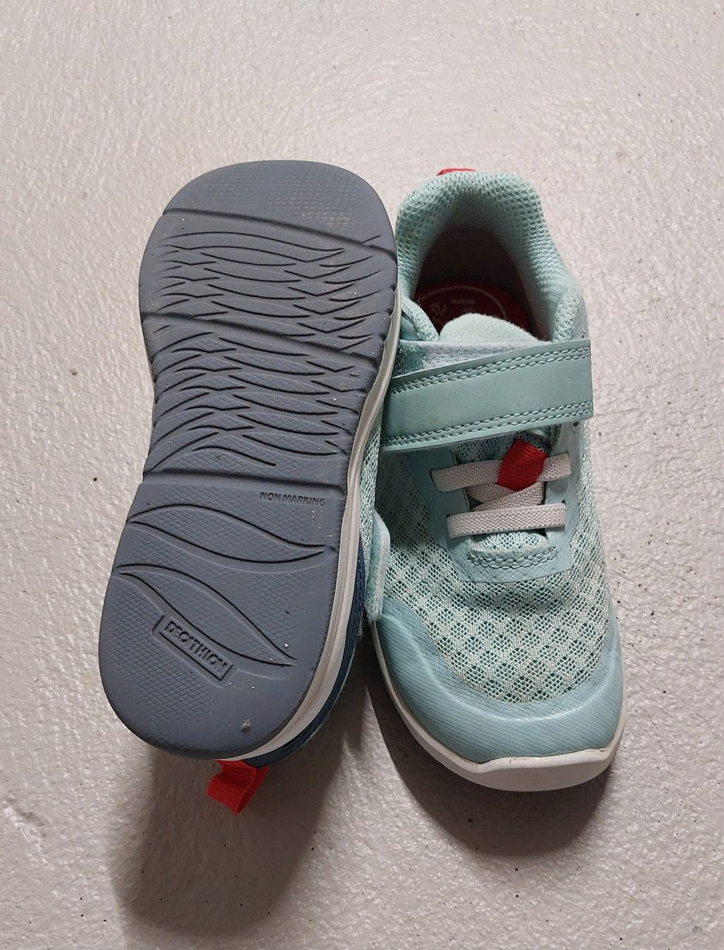Decathlon Scarpe per ragazzi: Decathlon Sneaker Grösse 27 – Usato da Hefenhofen venduto da mar_pm5k 3