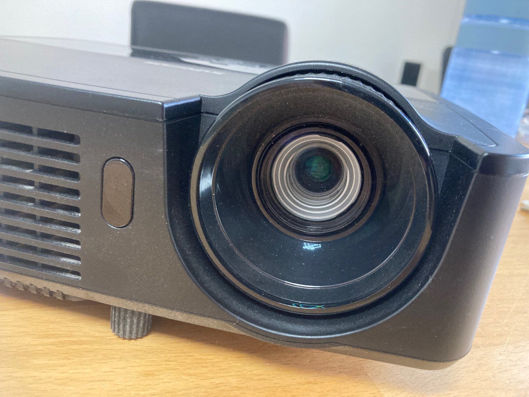 Infocus Vidéoprojecteurs: Beamer Infocus IN126 – D'occasion à Langendorf par djlefreak4u 5