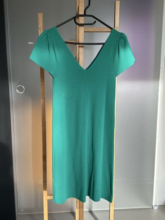 Grünes Kleid