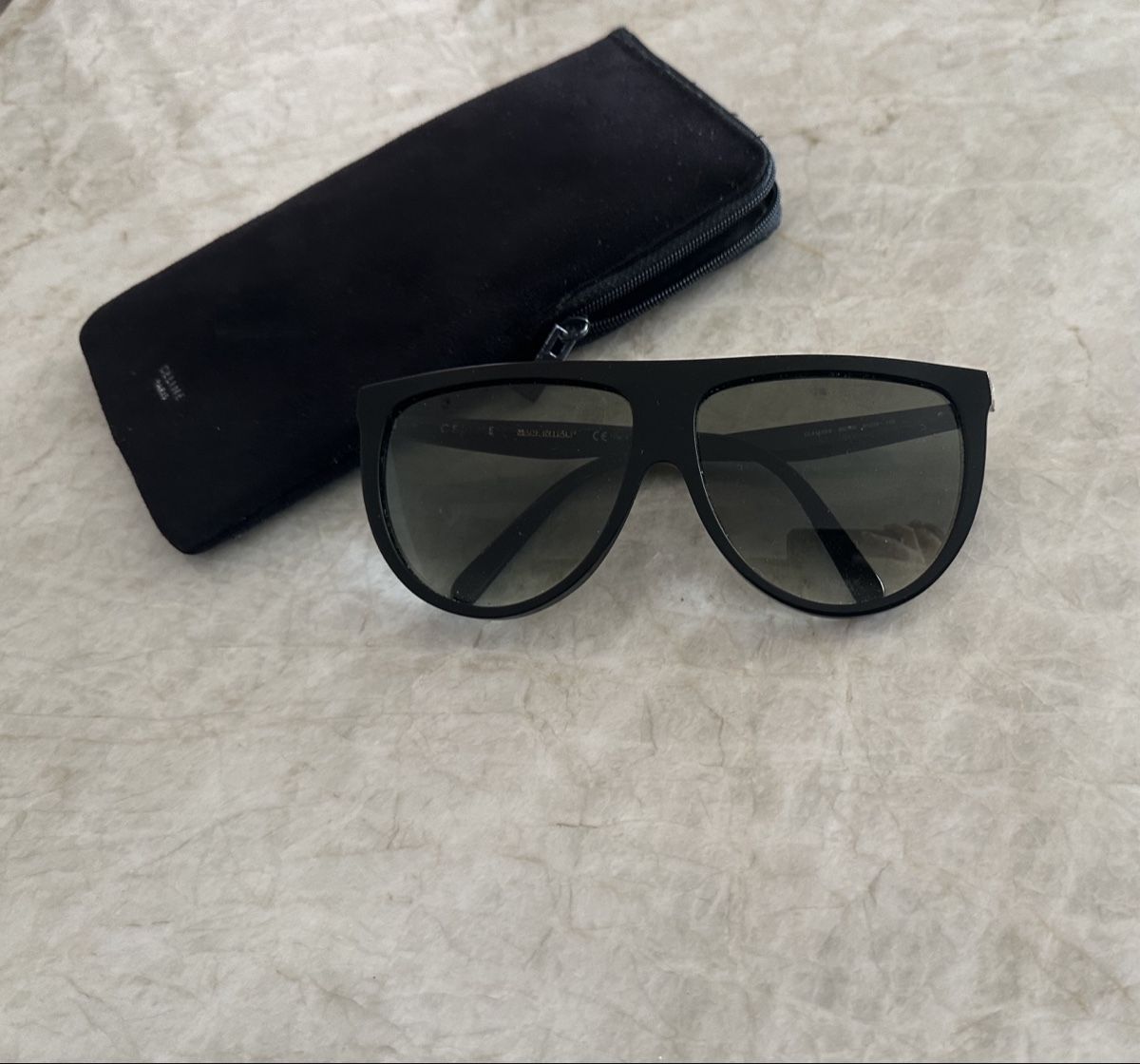 Celine Lunettes & Verres: Celine Sunglasses with Case – D'occasion à Herrliberg par SAY10