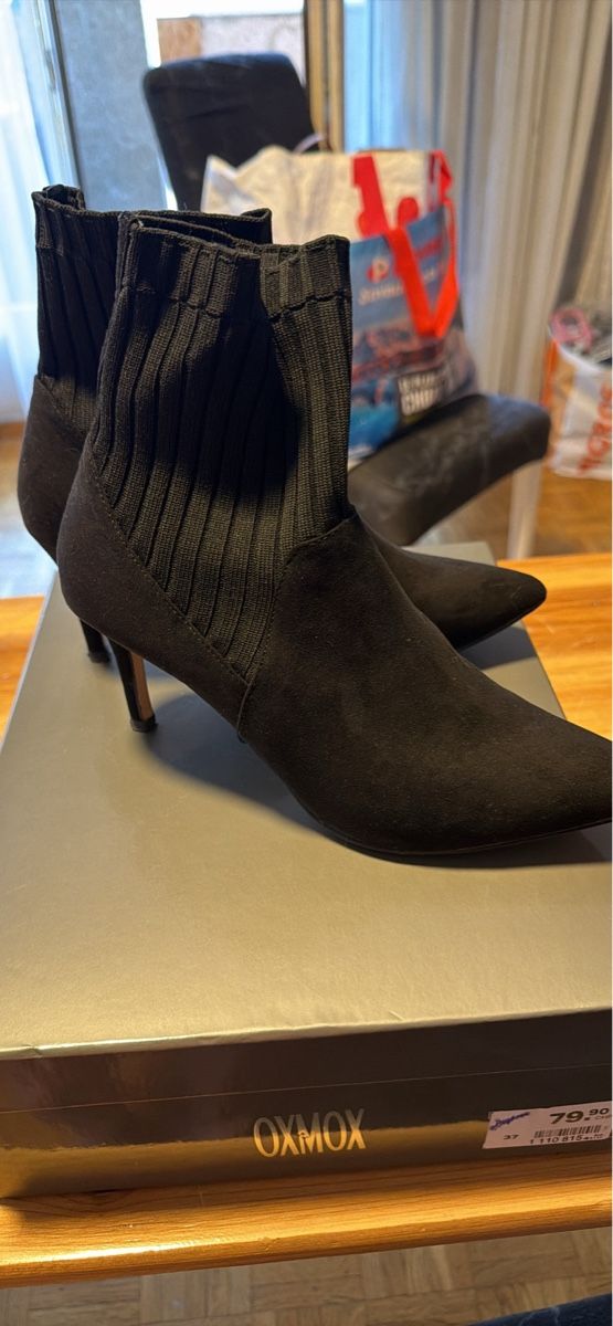 Scarpe da donna: Bottines Oxmox noires - taille 37 – Nuovo (secondo la descrizione) da Carouge GE venduto da Bruggy 1