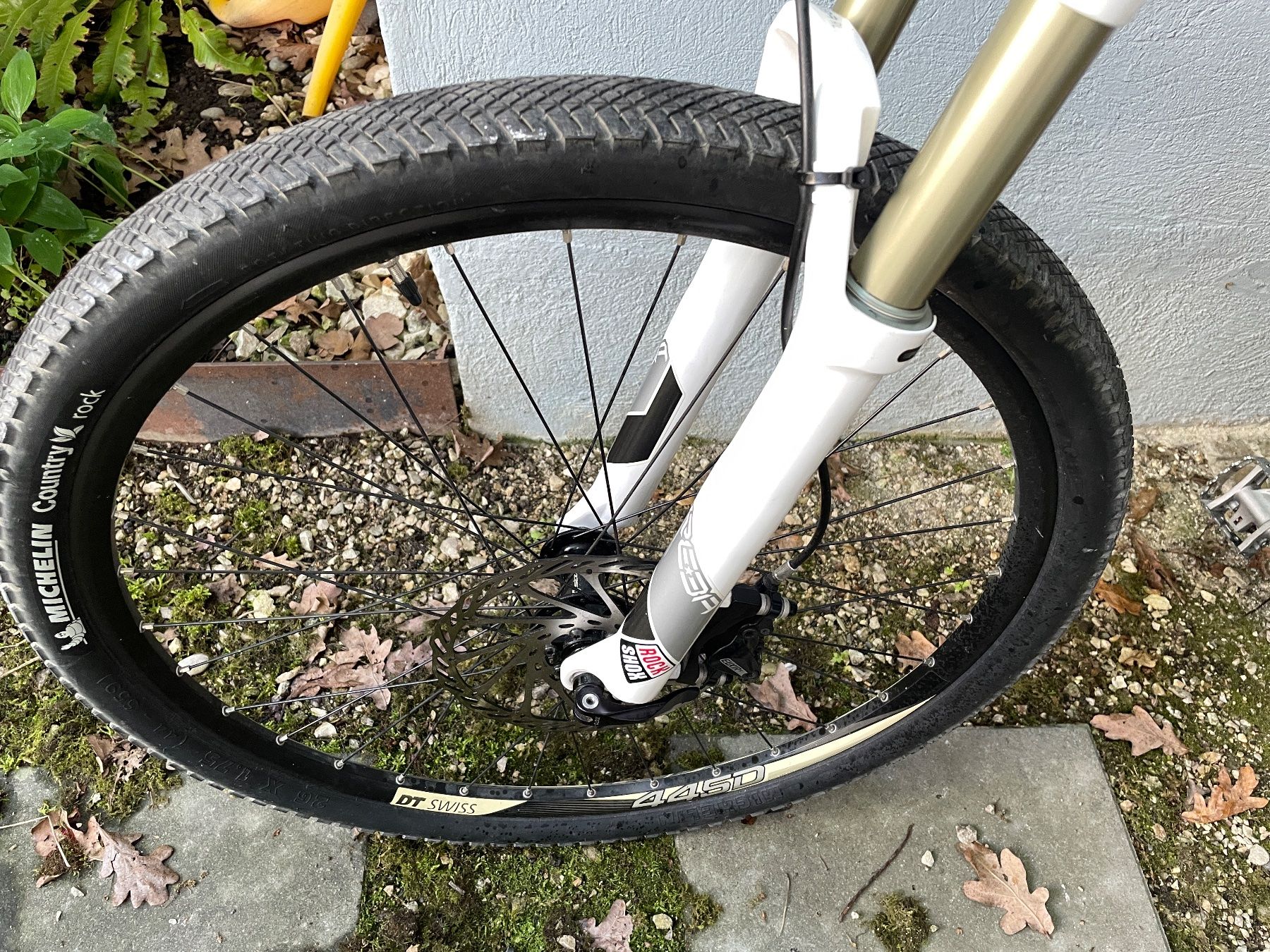 Scott Biciclette: Scott scale 40, Mountainbike,  weiss – Usato da Basel venduto da 3medusa0 2