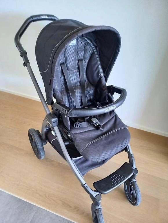 Peg Perego Carrozzine: Poussette trio Peg Perego nacelle + coque auto – Usato da Neuchâtel venduto da del_5jjp 1