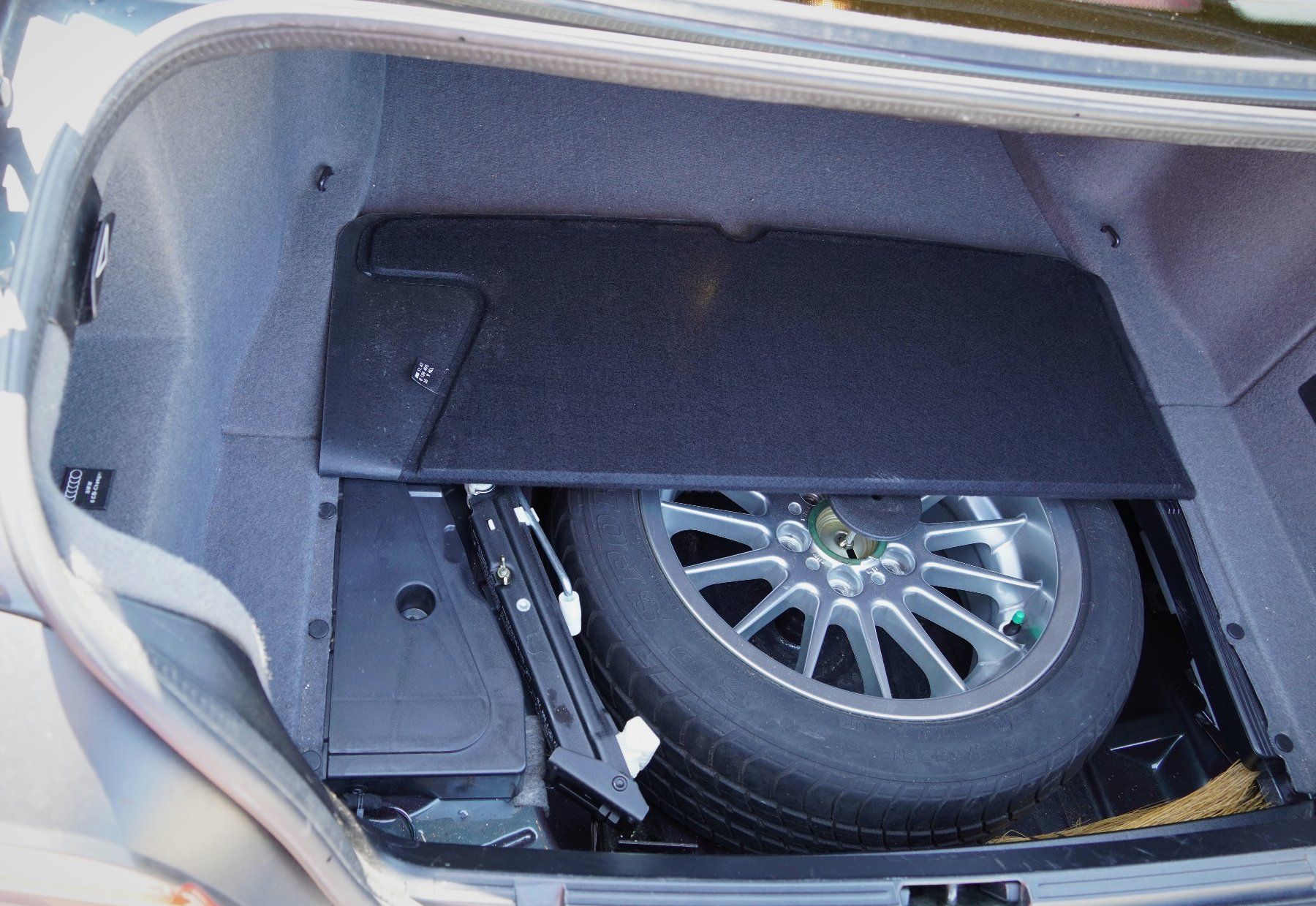 BMW Automobili: Youngtimer - BMW 528i E39 M52, MFK geprüft, aus erster Hand – Usato da Uerikon venduto da Norma06 7
