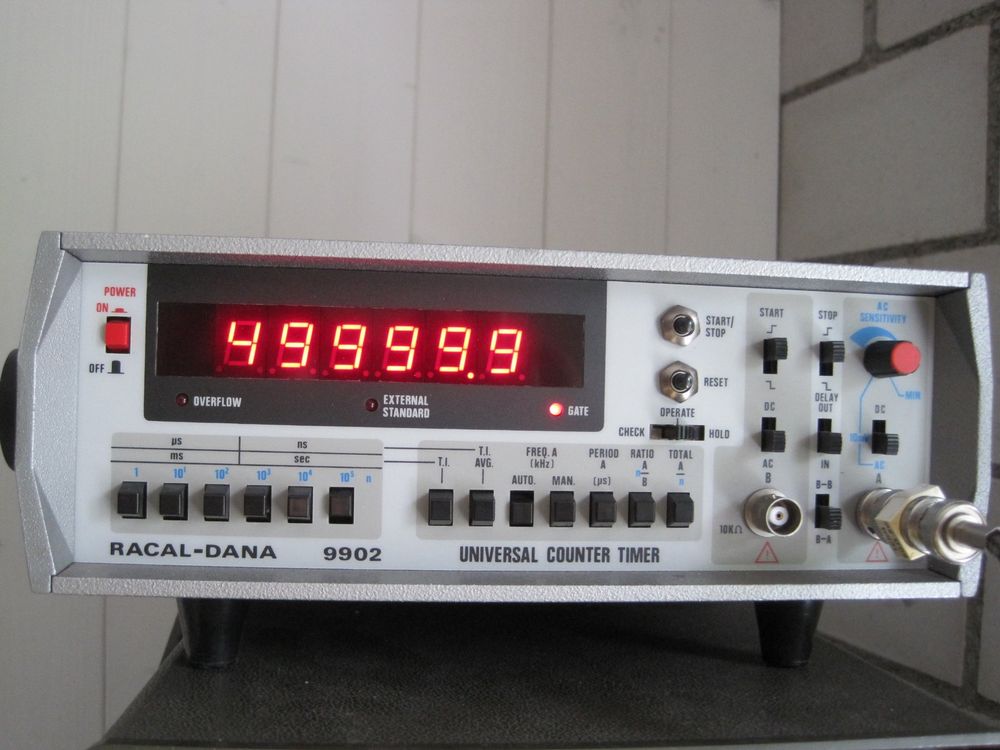 RACAL DANA Counter Timer Typ 9902 | Kaufen auf Ricardo