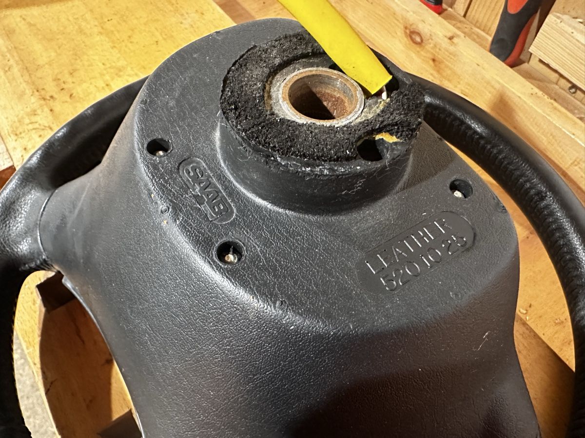 Saab Tutti pezzi di ricambio auto: SAAB 9-5 Lenkrad – Usato da Unterkulm venduto da YS3 3