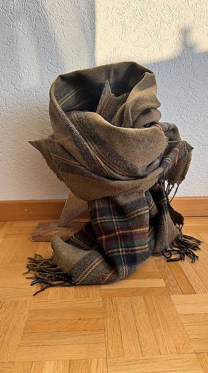 Foulard & Sciarpe: Schal – Usato da St. Gallen venduto da sie_fz2d