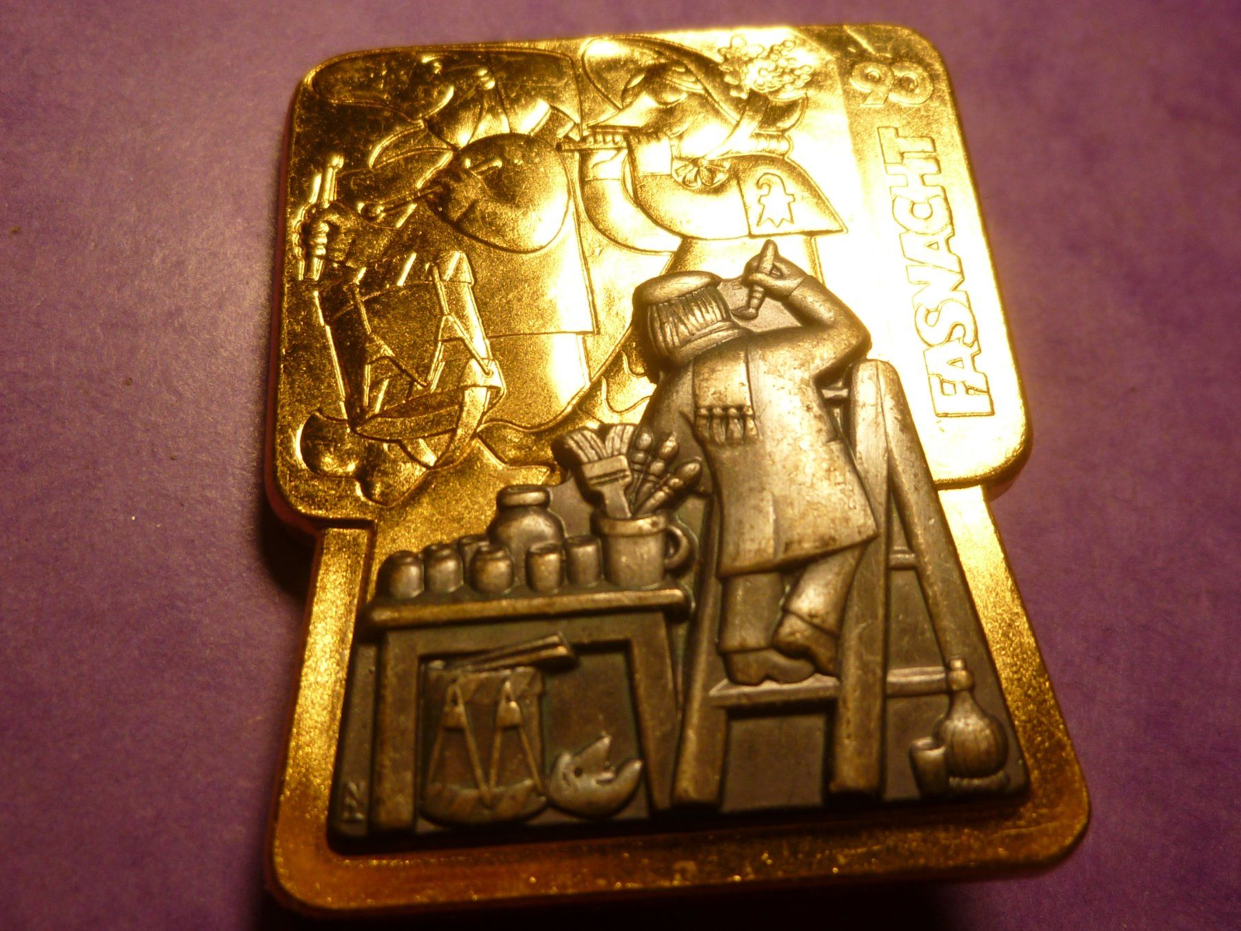 Plaquettes & Badges: BASEL 1990 GOLD – D'occasion à Ried (Muotathal) par Mandarin02